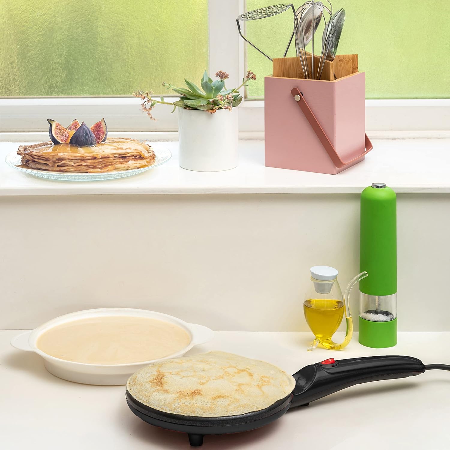 CrepeMaster | Efficient Non-Stick Pancake Maker with Temperature Control 2