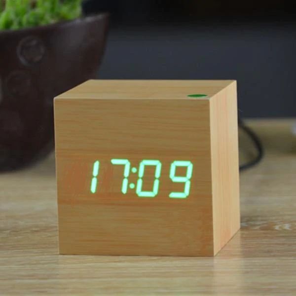 CubeCraft | Stylish Compact Digital Desk Clock for Modern Interiors 9