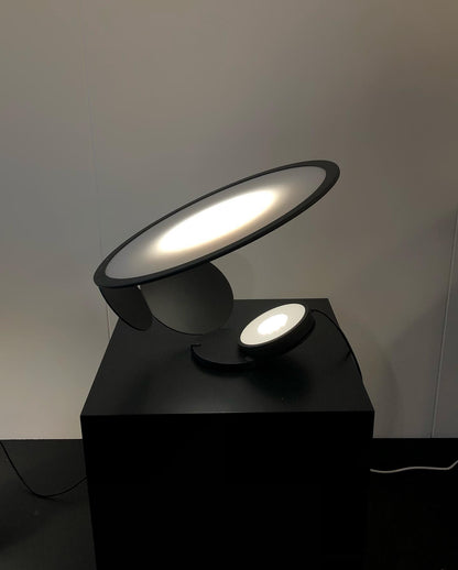 CarveGlow - Elegant Lamp with Subtle Carved Details and Soft Light