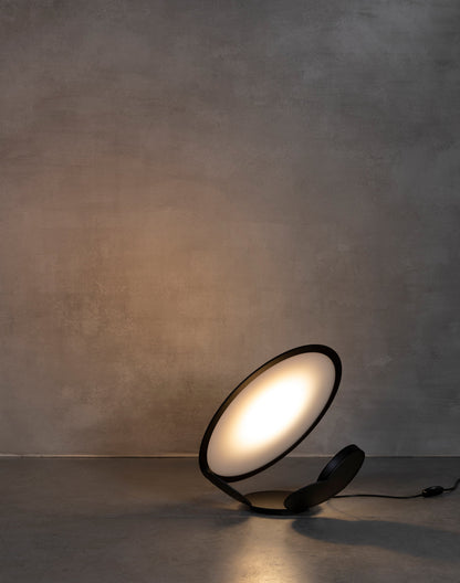 CarveGlow - Elegant Lamp with Subtle Carved Details and Soft Light