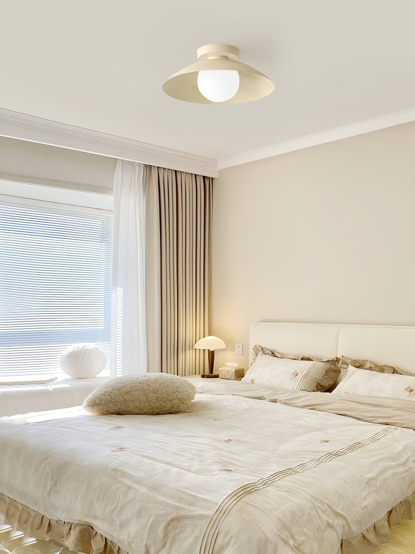 LuxeAura - Minimalist Ceiling Fixture