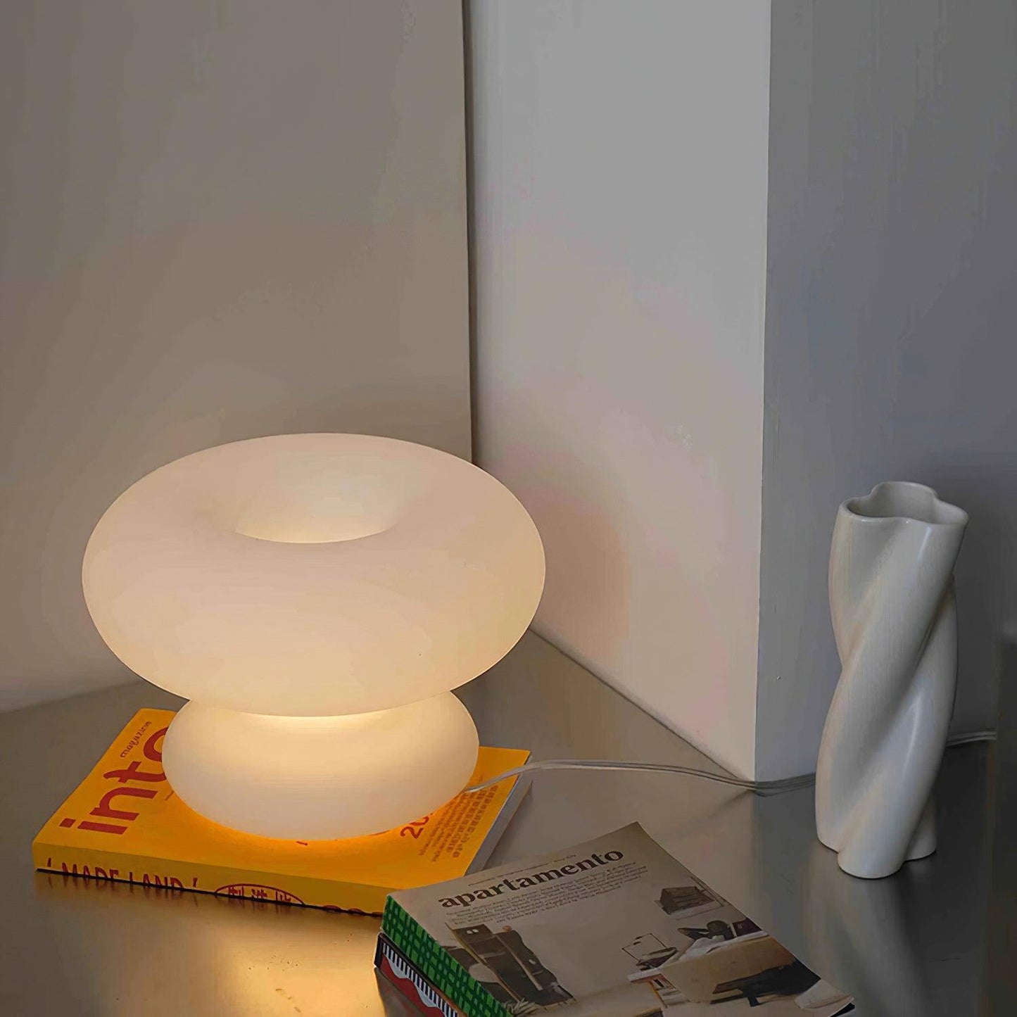 DonutLight – Elegant Design with Soft Glow
