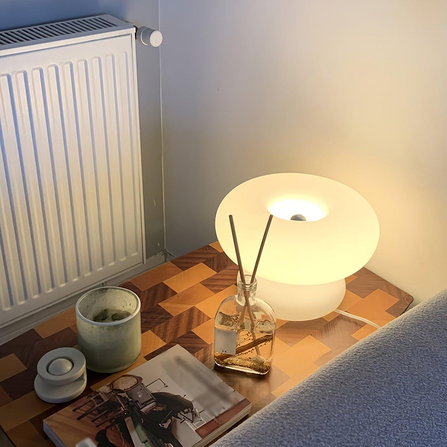 DonutLight – Elegant Design with Soft Glow
