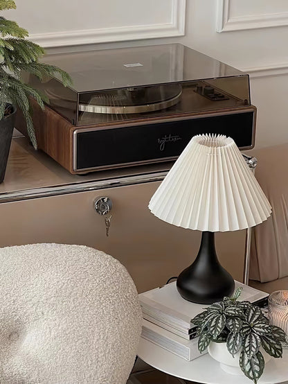 TimelessGlow - Table Lamp with Drum Aesthetic and Soft Radiance