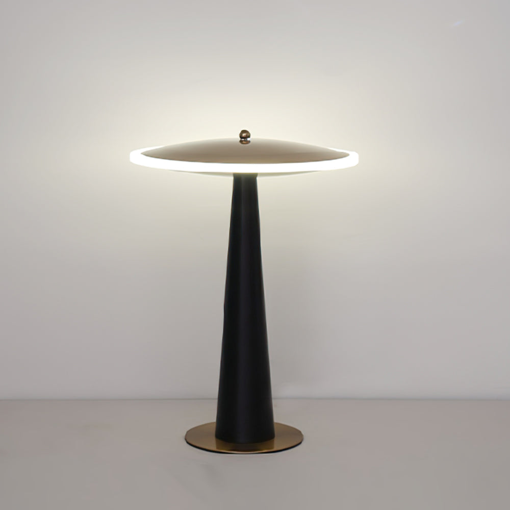 MetalAura – Lampada da Tavolo in Rame