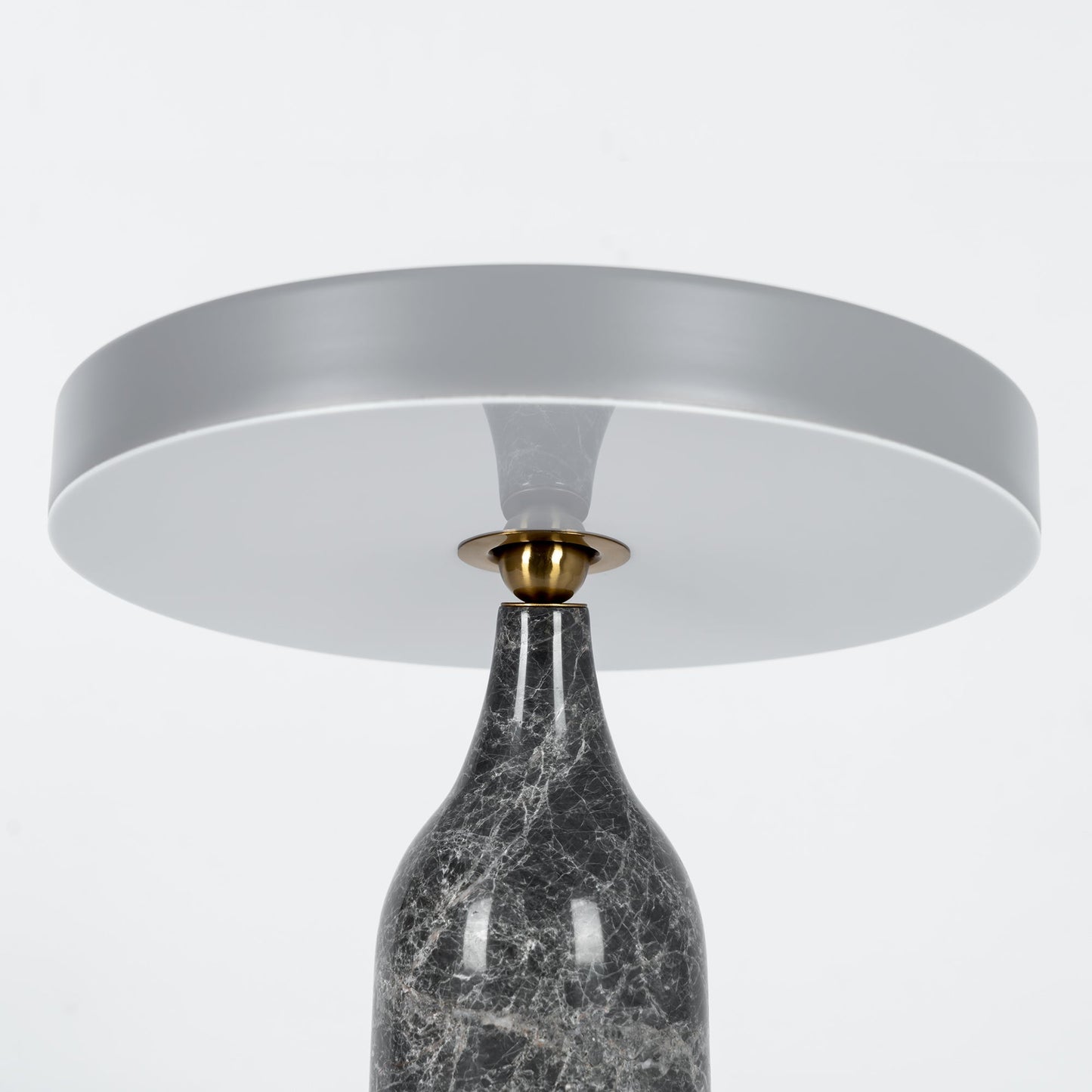 EddyGlow - Table Lamp with Elegant Design and Subtle Light Diffusion