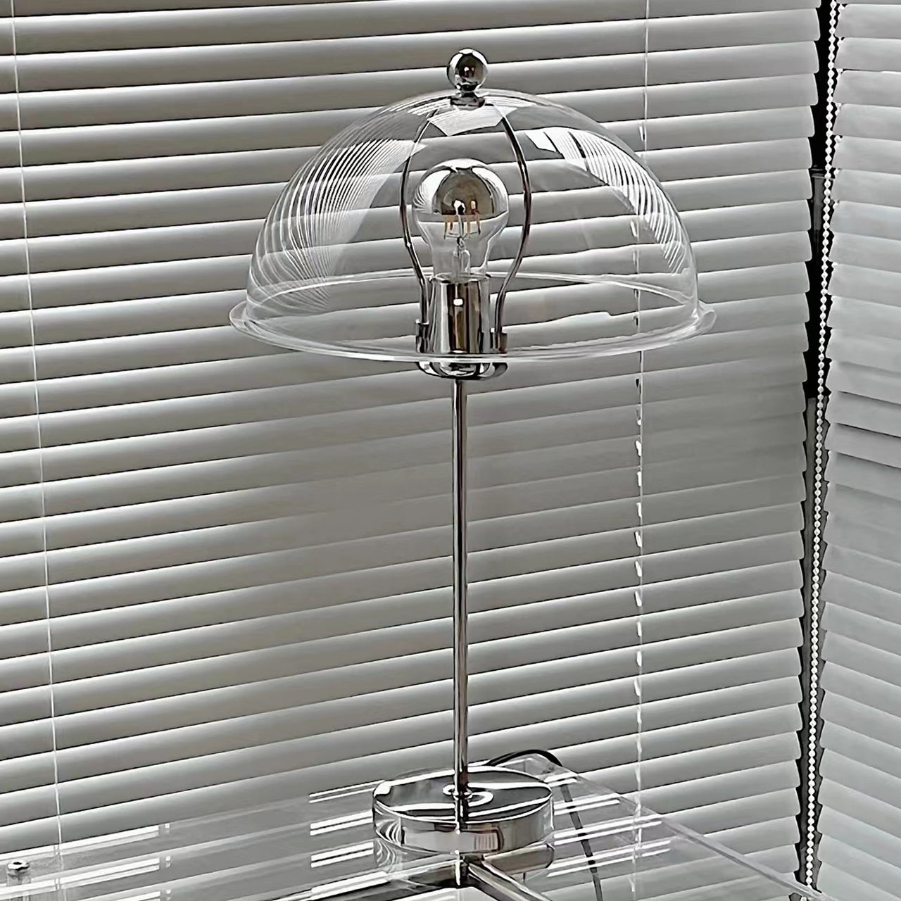 LuxeLight – Elegant Silver Table Lamp with Acrylic Accents