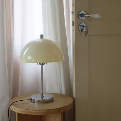 LuxeLight – Elegant Silver Table Lamp with Acrylic Accents