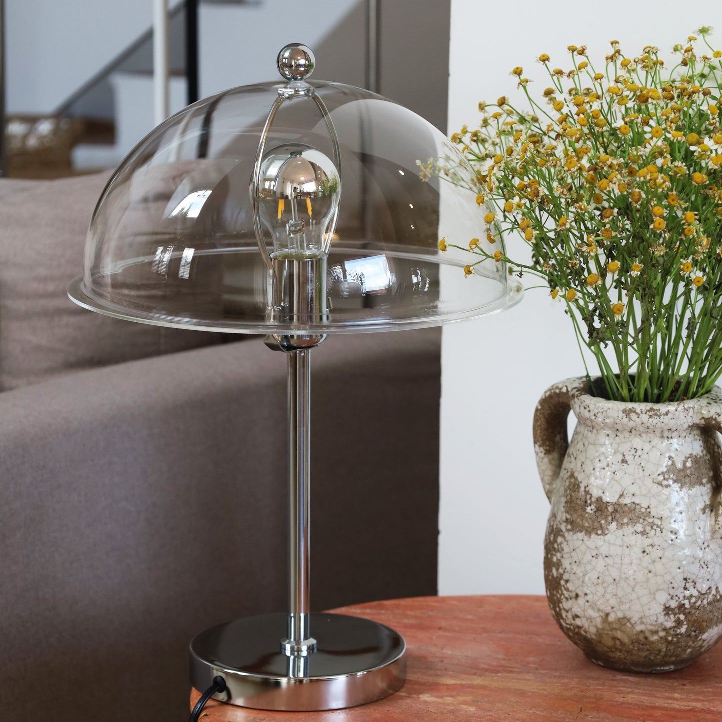 LuxeLight – Elegant Silver Table Lamp with Acrylic Accents