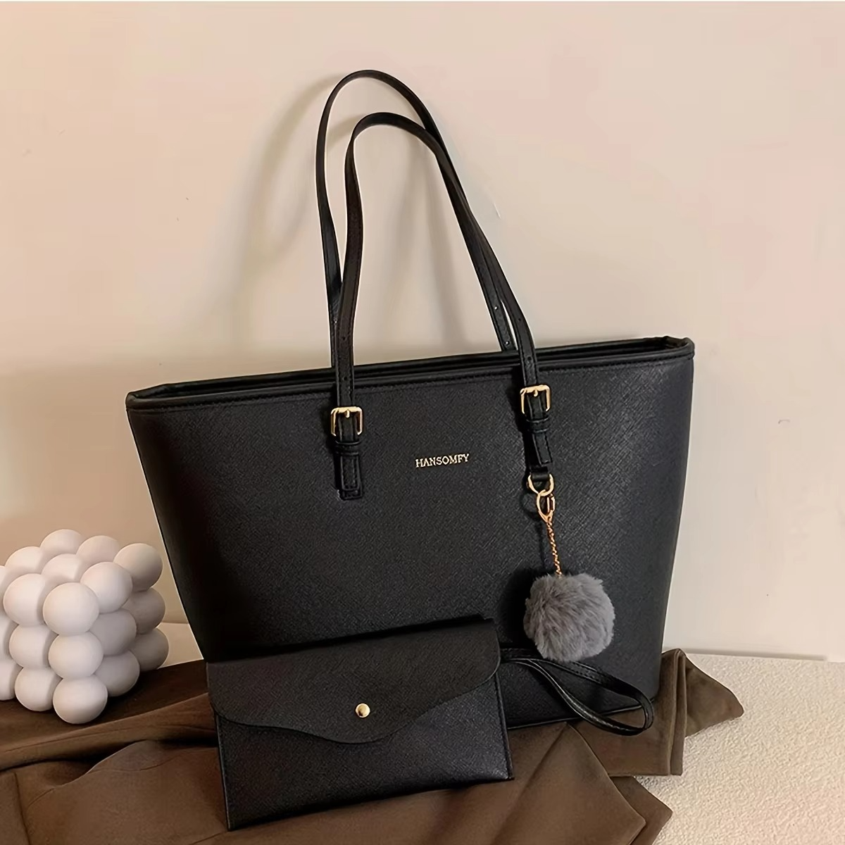 Elegant Black Shoulder Bag for Women – Embossed Leather Design for Everyday Use 2