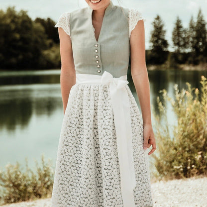Elegant dirndl dress in green – Oktoberfest | With floral lace apron for a stylish traditional look 0