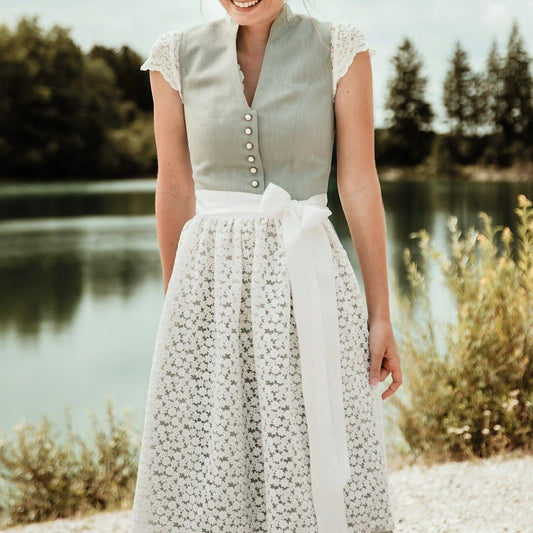 Elegant dirndl dress in green – Oktoberfest | With floral lace apron for a stylish traditional look 0