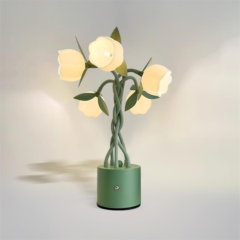 PetalAura – Lampada da Tavolo Floreale Scultorea