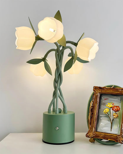 PetalAura – Lampada da Tavolo Floreale Scultorea