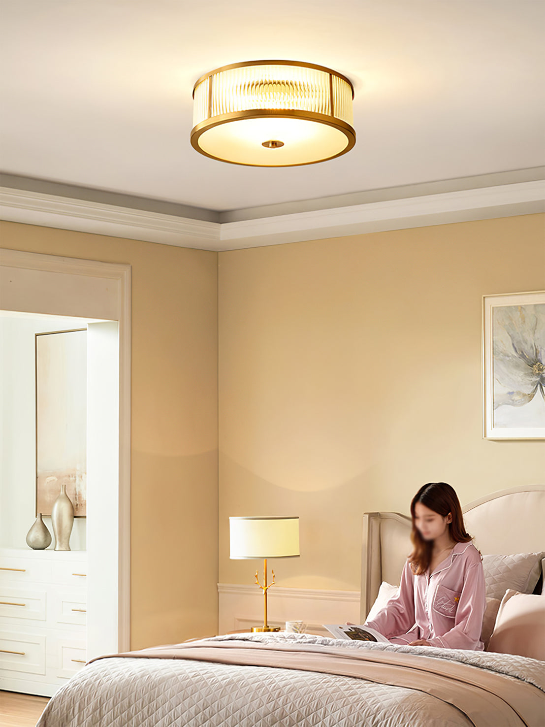 GenevaAura - Deckenlampe mit klassischem Charme und einladender Lichtverteilung