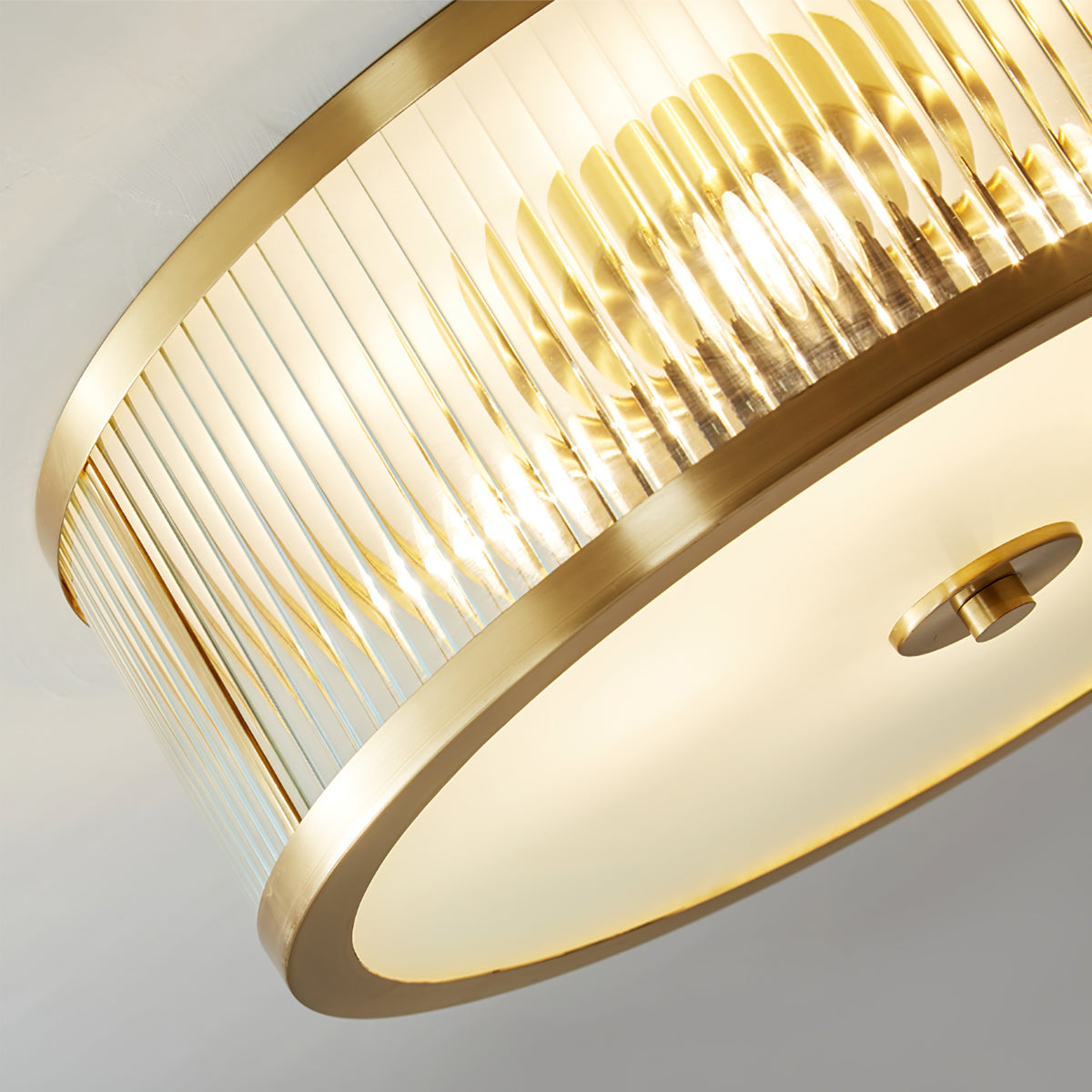 GenevaAura - Deckenlampe mit klassischem Charme und einladender Lichtverteilung