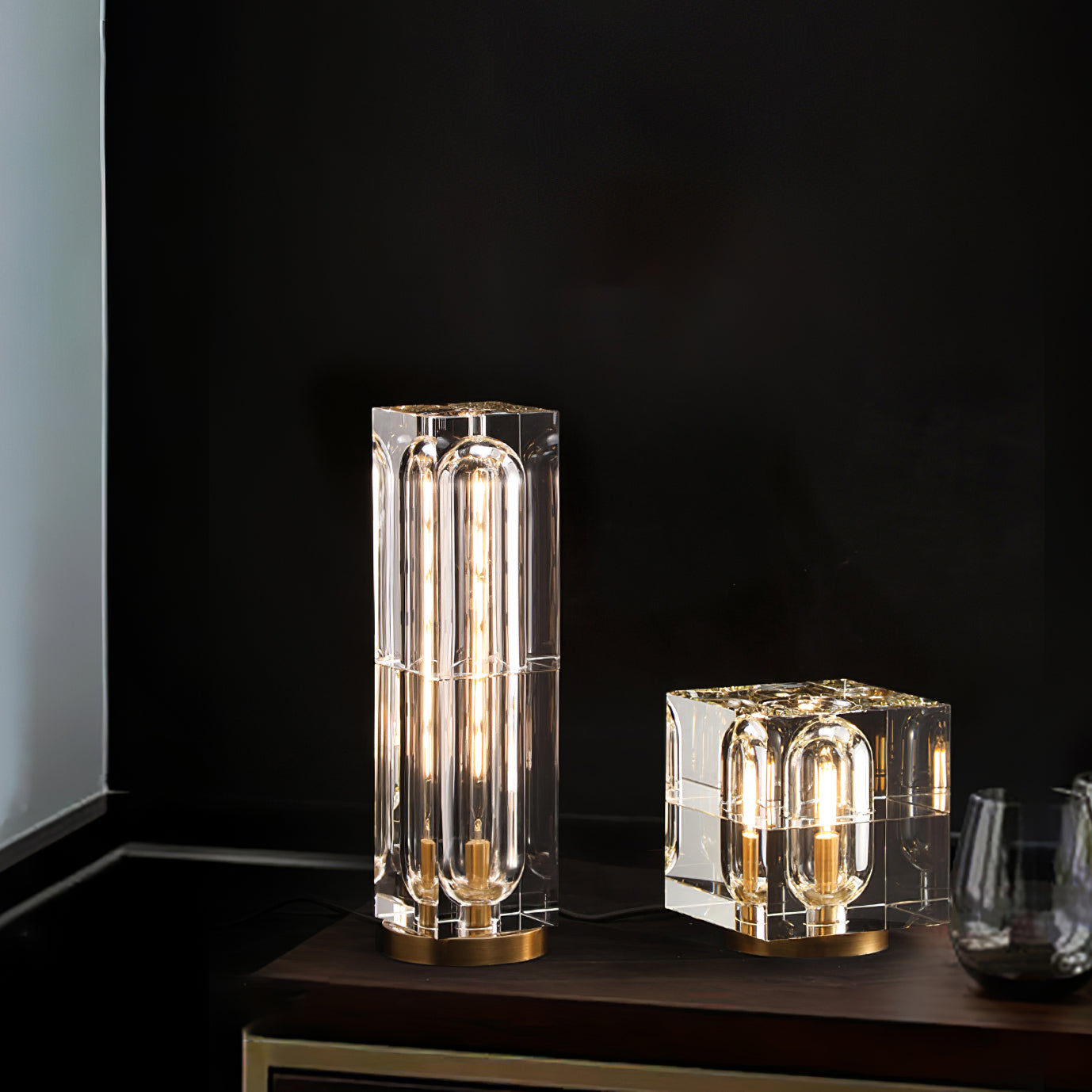 GlaconShine - Sophisticated Desk Light