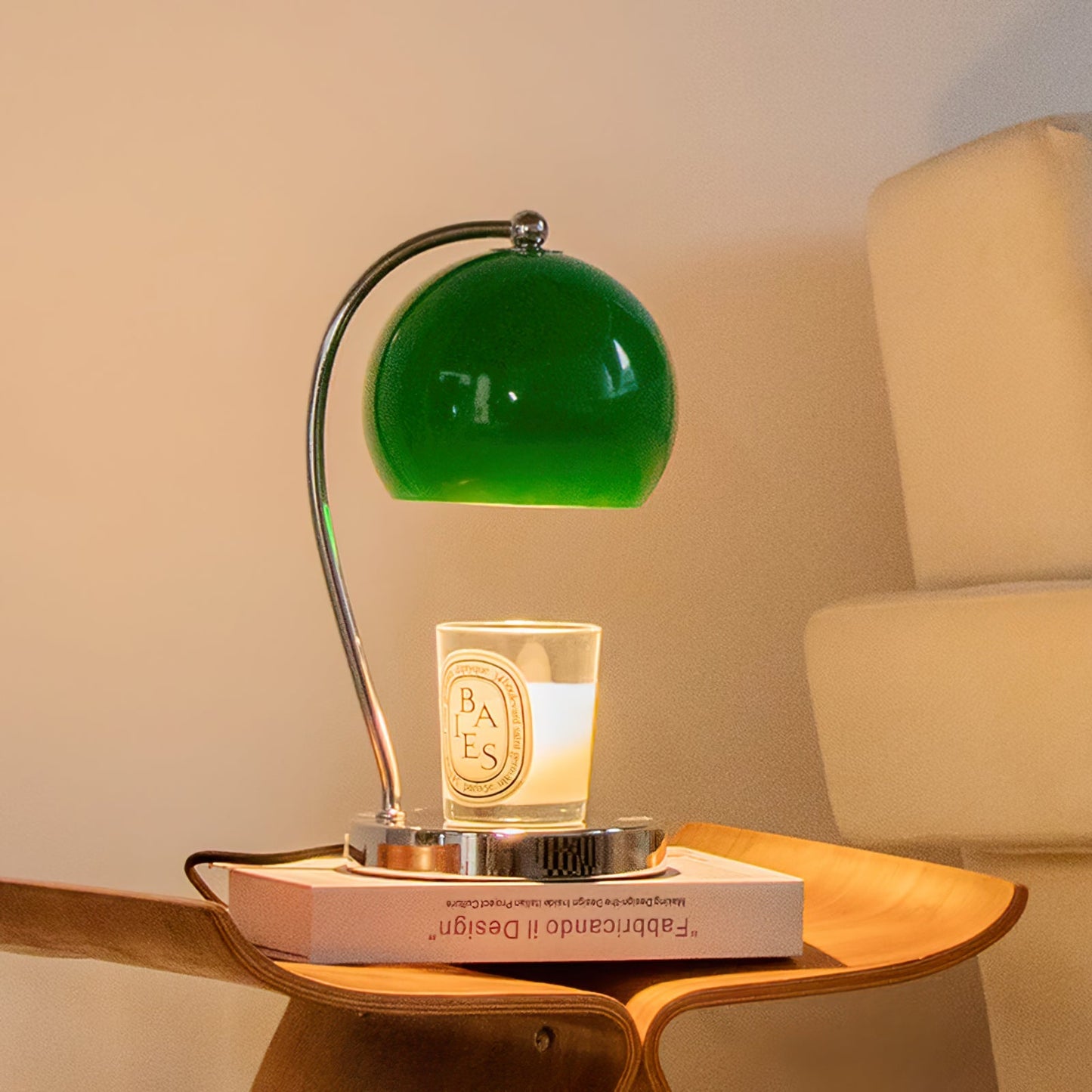FlameGlow - Table Lamp with Candle-Like Light and Sleek Finish