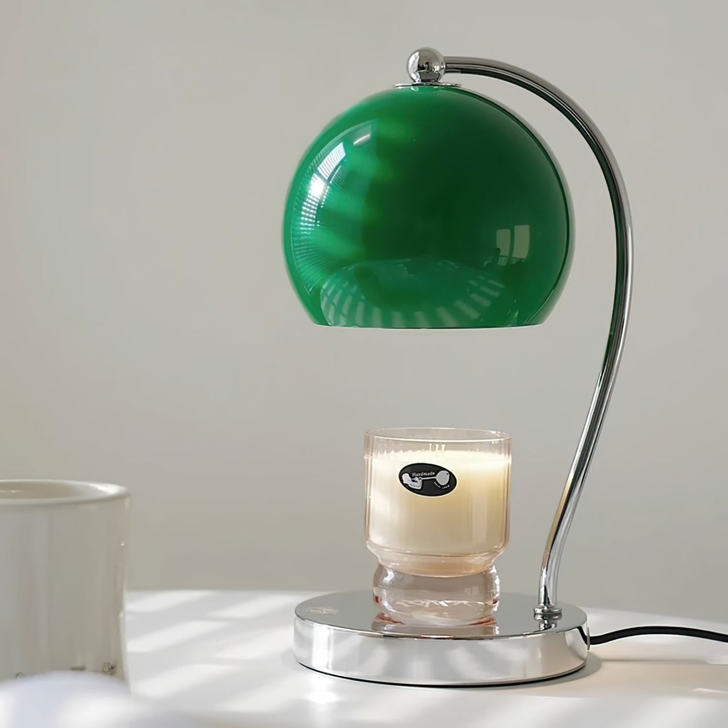 FlameGlow - Table Lamp with Candle-Like Light and Sleek Finish