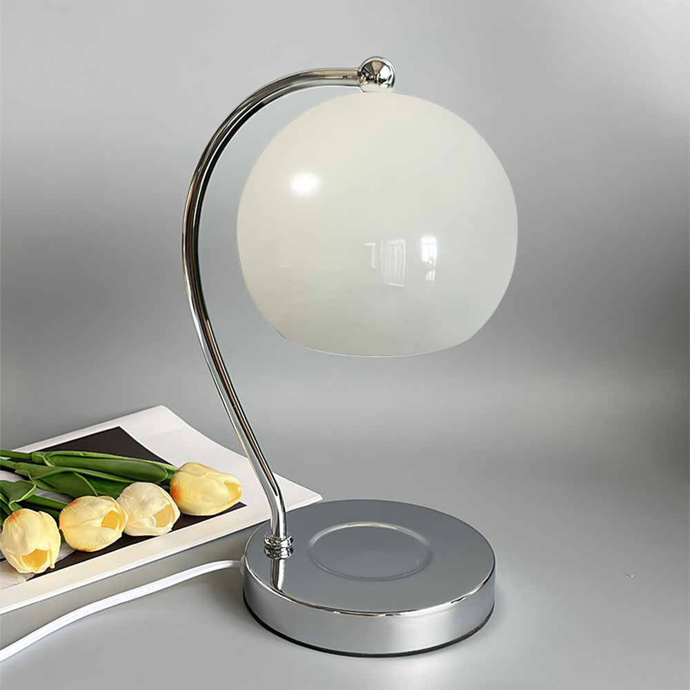FlameGlow - Table Lamp with Candle-Like Light and Sleek Finish