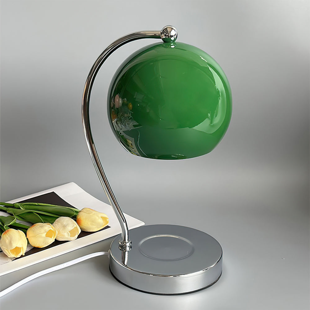 FlameGlow - Table Lamp with Candle-Like Light and Sleek Finish