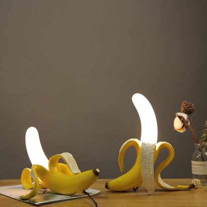 GoldenBanana - Elegant Art Deco Table Lamp