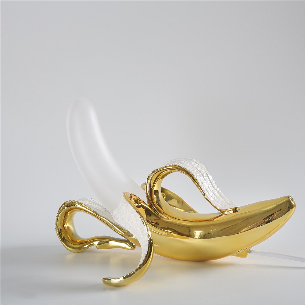 GoldenBanana - Elegant Art Deco Table Lamp