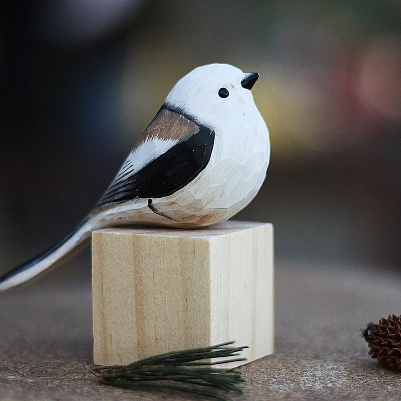 NordicFeathers - Elegante Træfugle Figurer