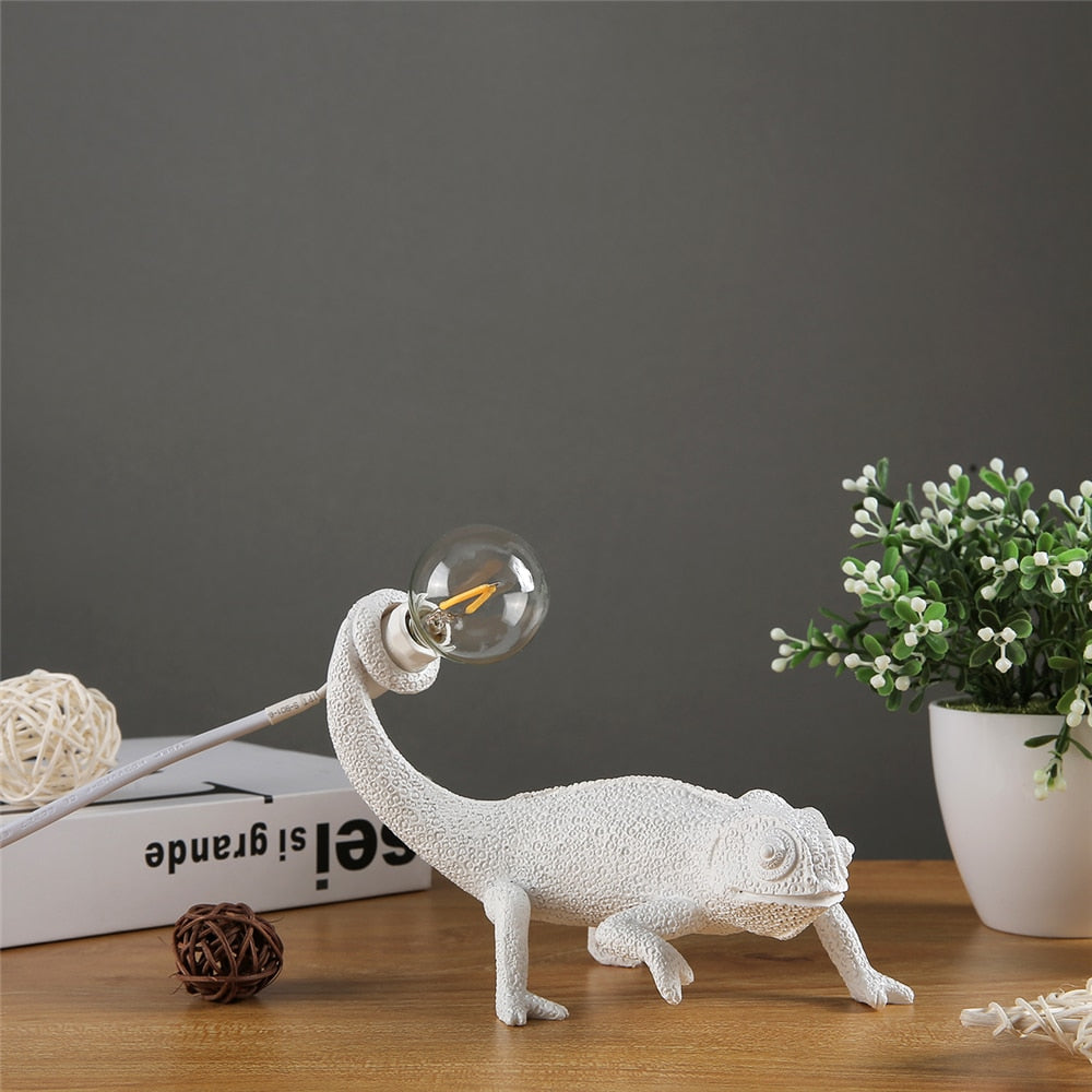 GlowLizard - Resin Lizard Table Lamp