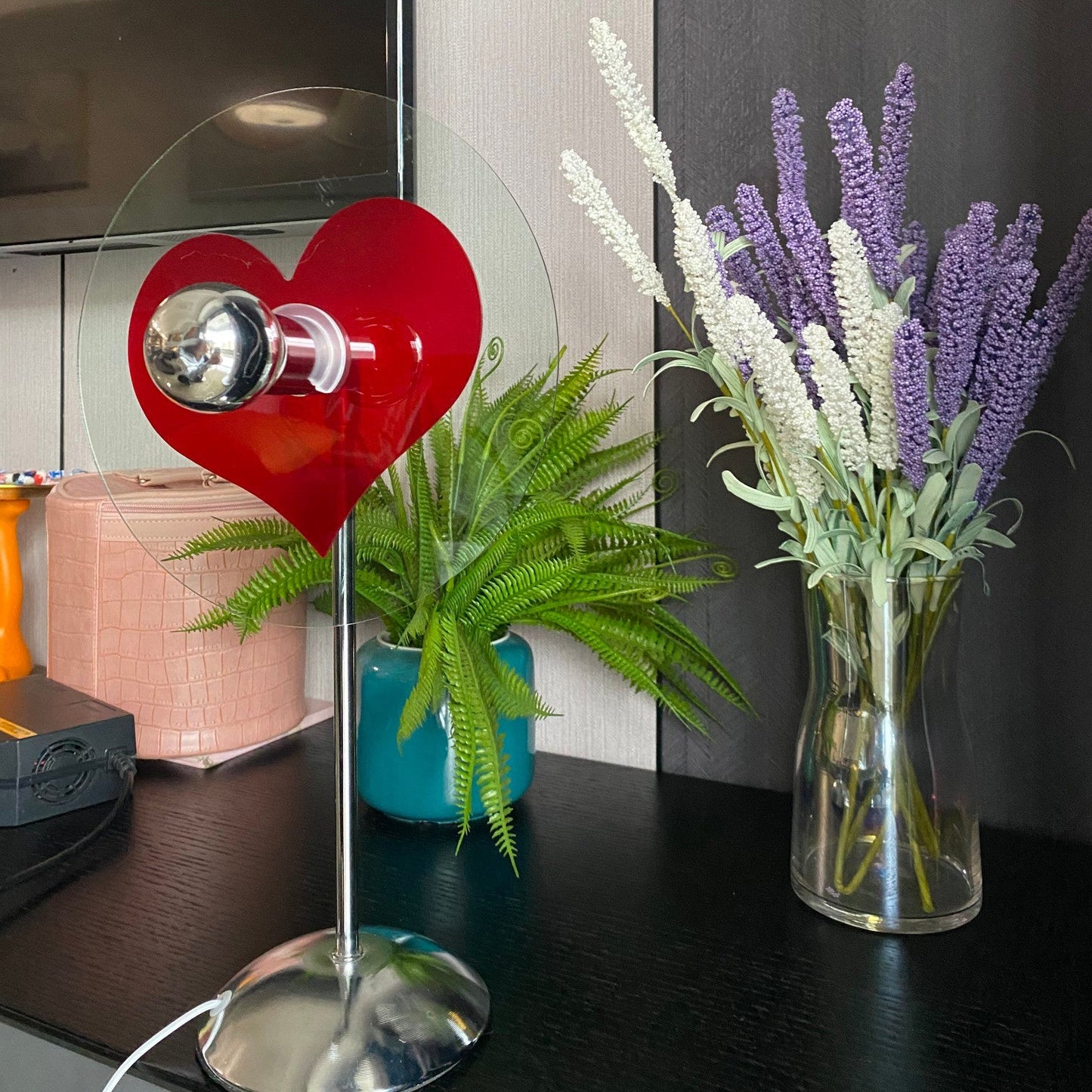 LoveGlow – Lampada da Tavolo Elegante con LED Ricaricabile