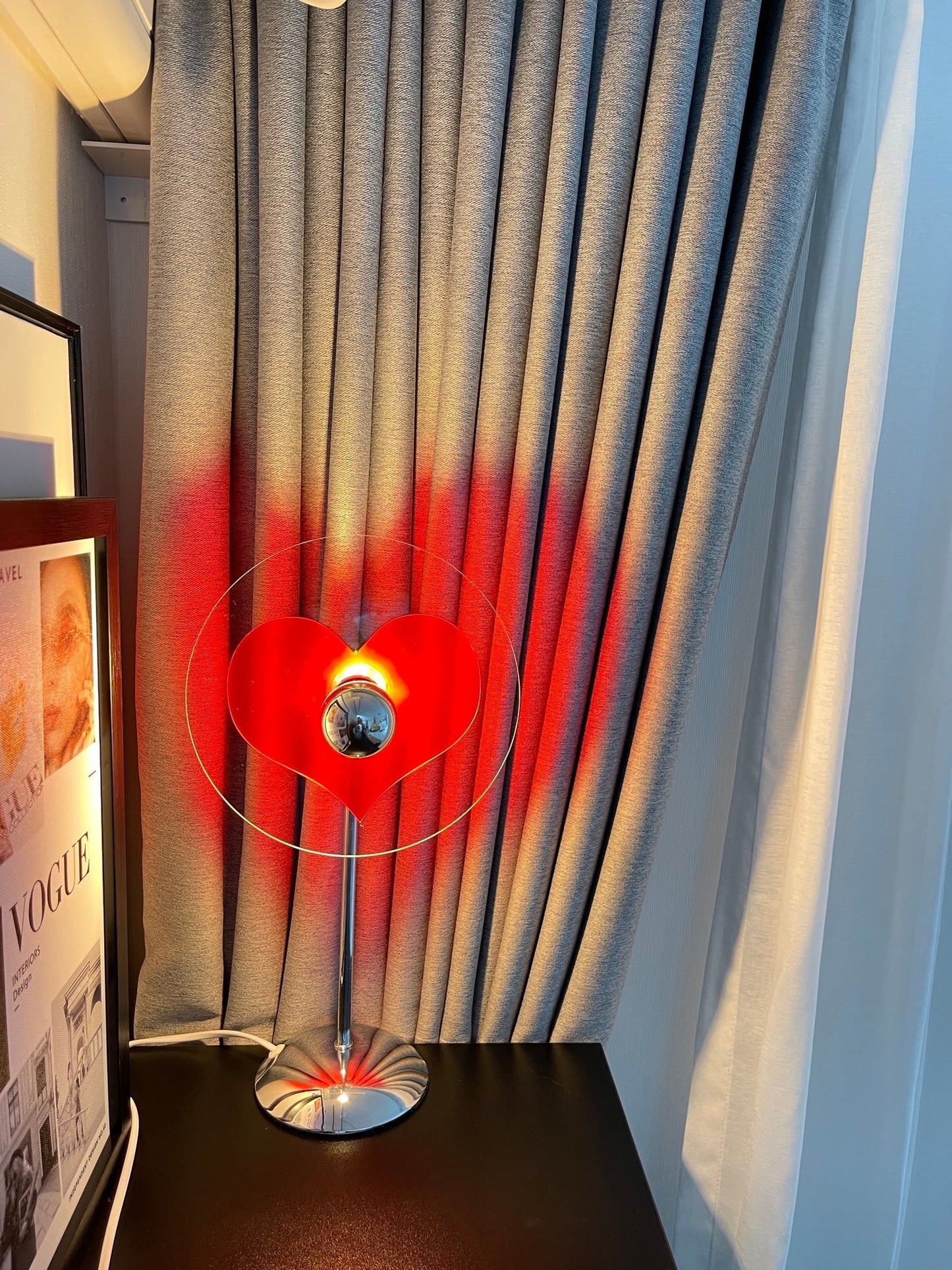 LoveGlow – Lampada da Tavolo Elegante con LED Ricaricabile