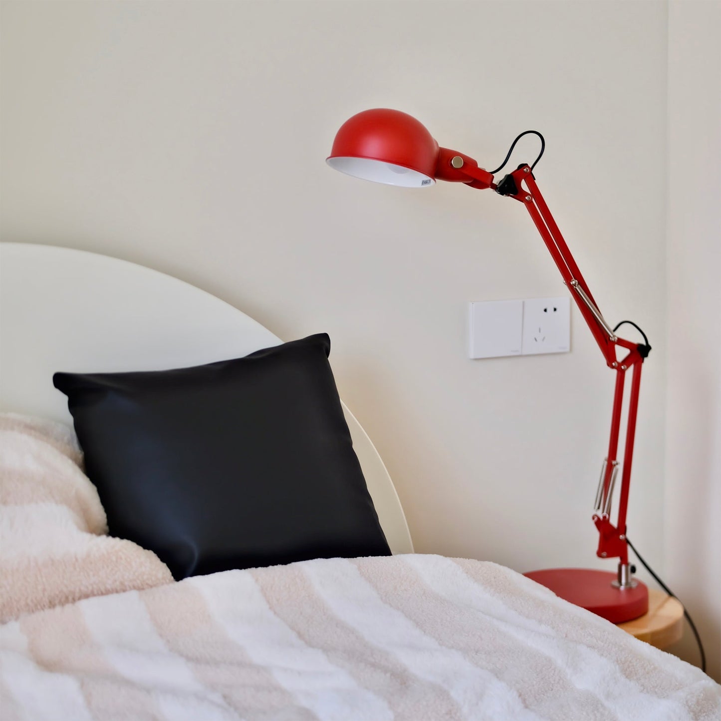 RubyGlow - Accent Lamp