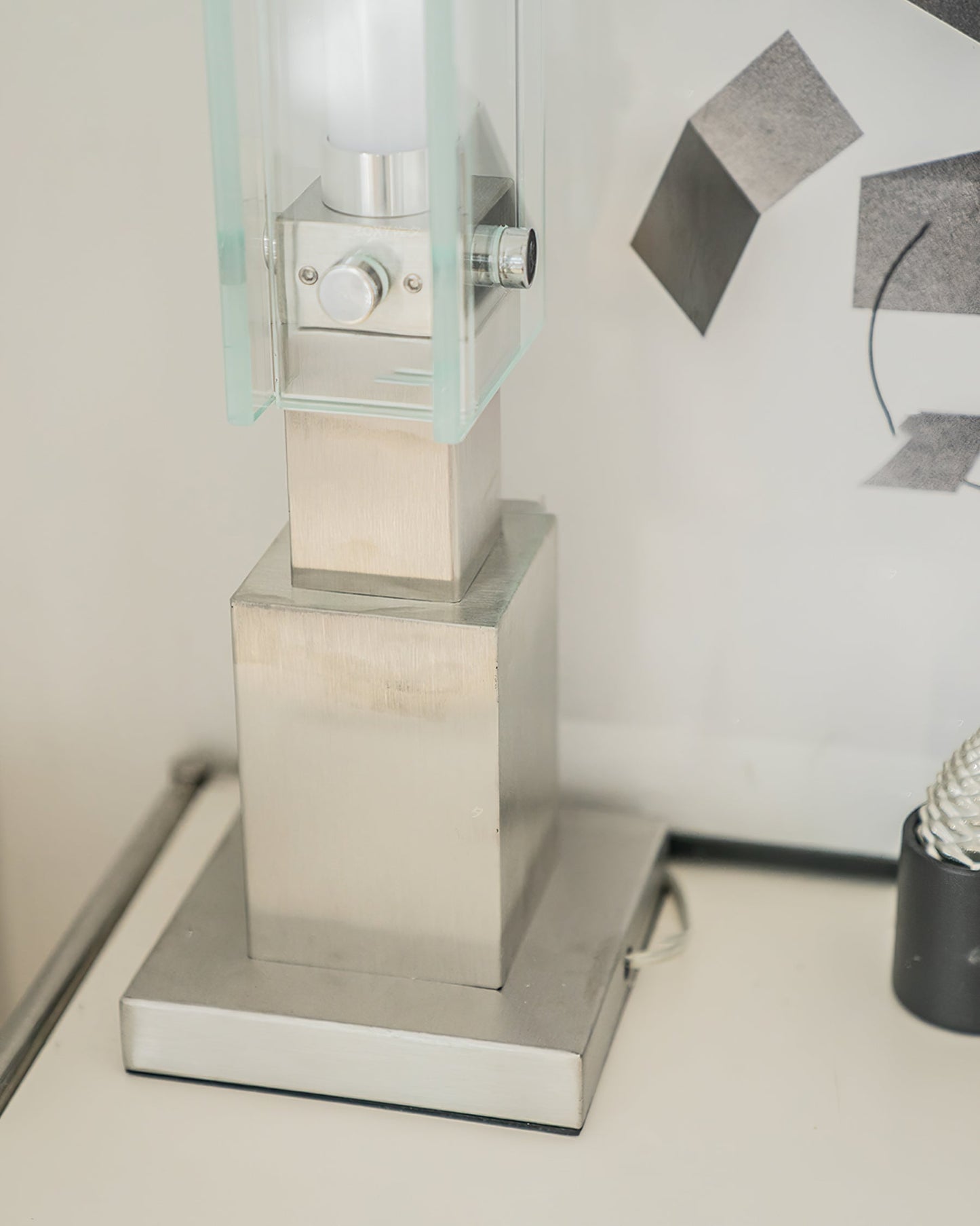 RefinedLume - Stylish Table Lamp with Subtle Glow