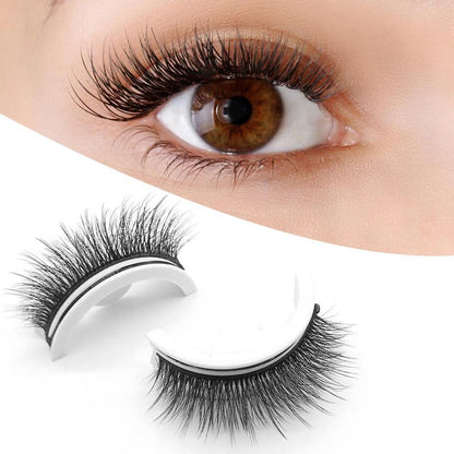 LashPerfect – Reusable self-adhesive lashes for dramatic moments 1