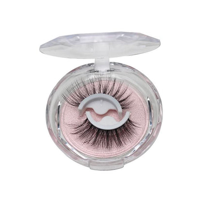 LashPerfect – Reusable self-adhesive lashes for dramatic moments 7