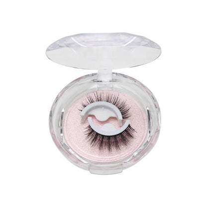 LashPerfect – Reusable self-adhesive lashes for dramatic moments 8