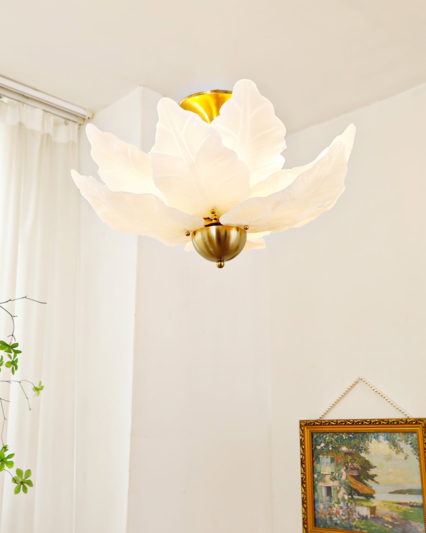 FoliageGlow - Deckenlampe mit Glasblatt-Design und sanfter Beleuchtung