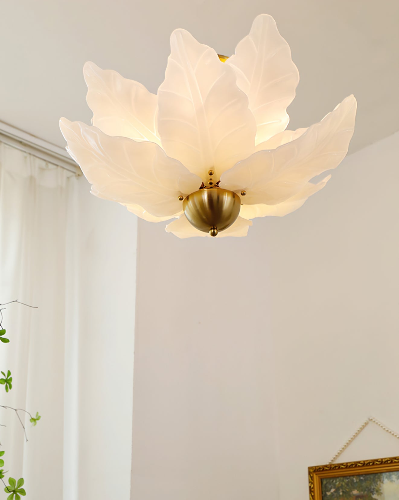 FoliageGlow - Deckenlampe mit Glasblatt-Design und sanfter Beleuchtung