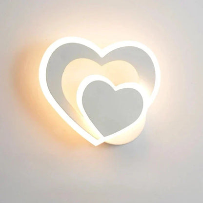 HeartGlow – Elegant Wall Light