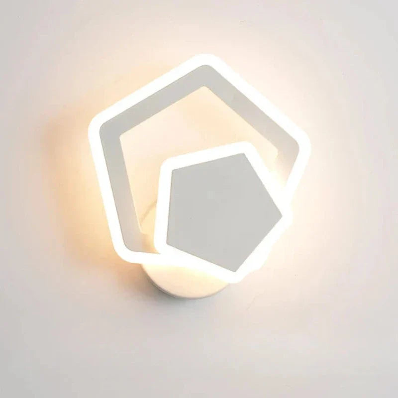 HeartGlow – Elegant Wall Light