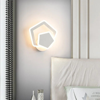 HeartGlow – Elegant Wall Light