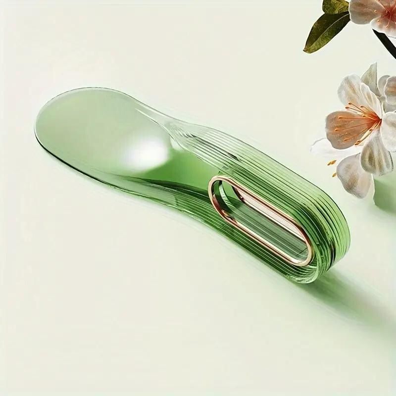 LinenLift | Efficient Ergonomic Plastic Bedding Changing Tool 3