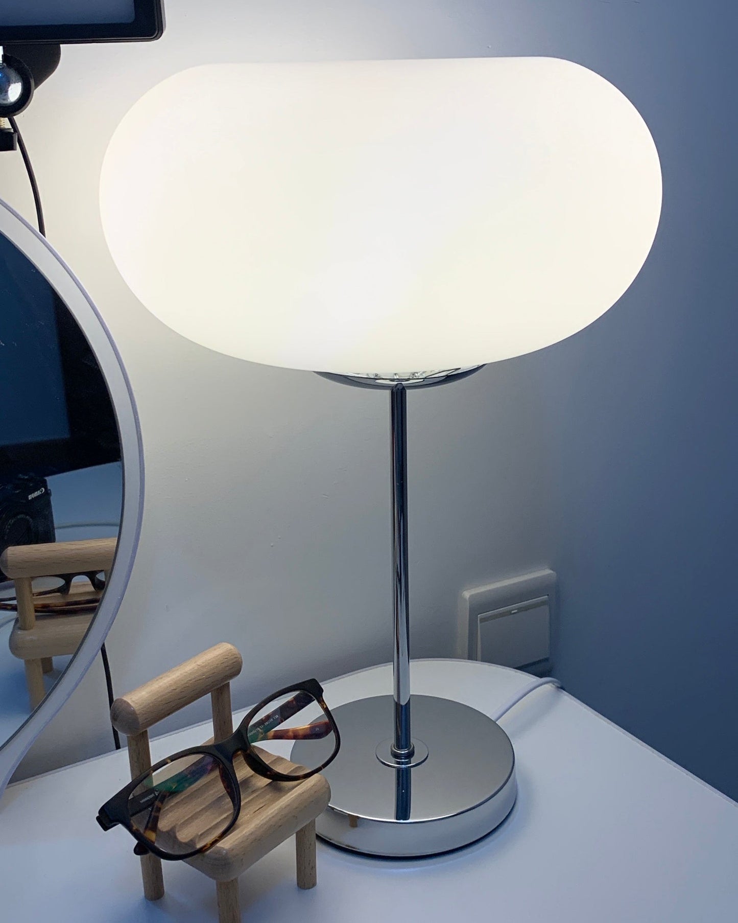 RadiantSphere - Contemporary Table Lamp