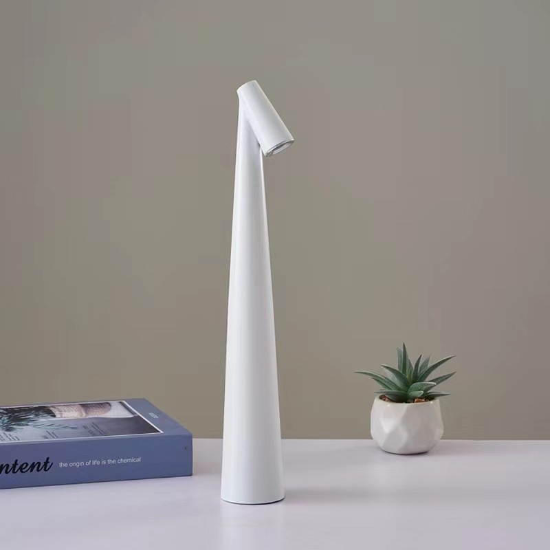 Lumina Table Lamp 8