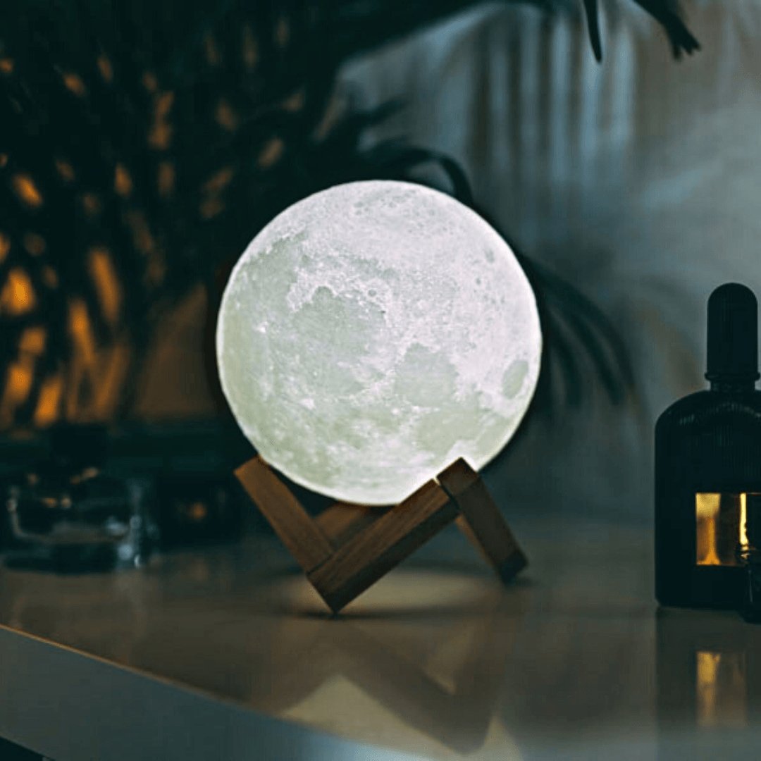 Lunara | Enchanting Touch-Controlled Lighted Moon Lamp for Home Décor 0