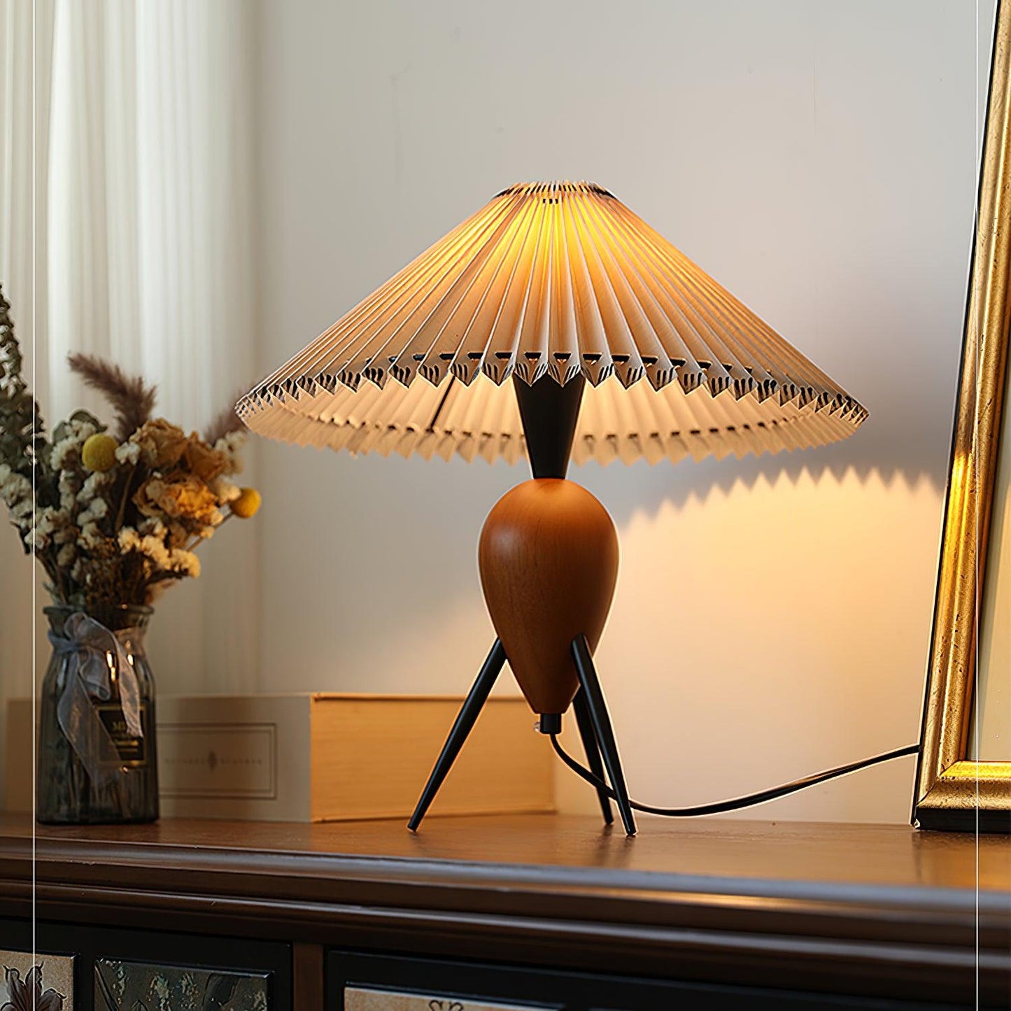 EcoBeam – Modern Tripod LED Lamp with Fabric Shade