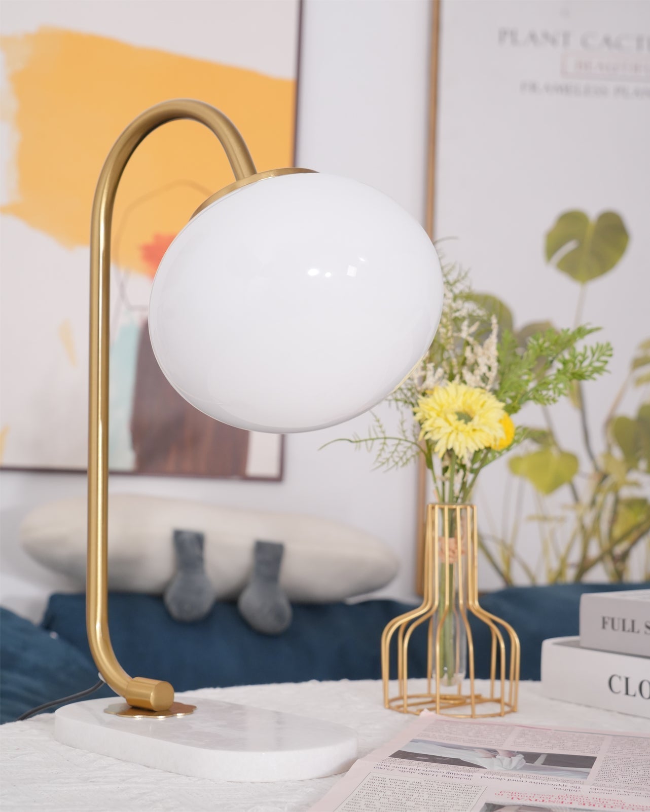 FluffyGlow - Fun Table Lamp with Sweet Marshmallow Vibes