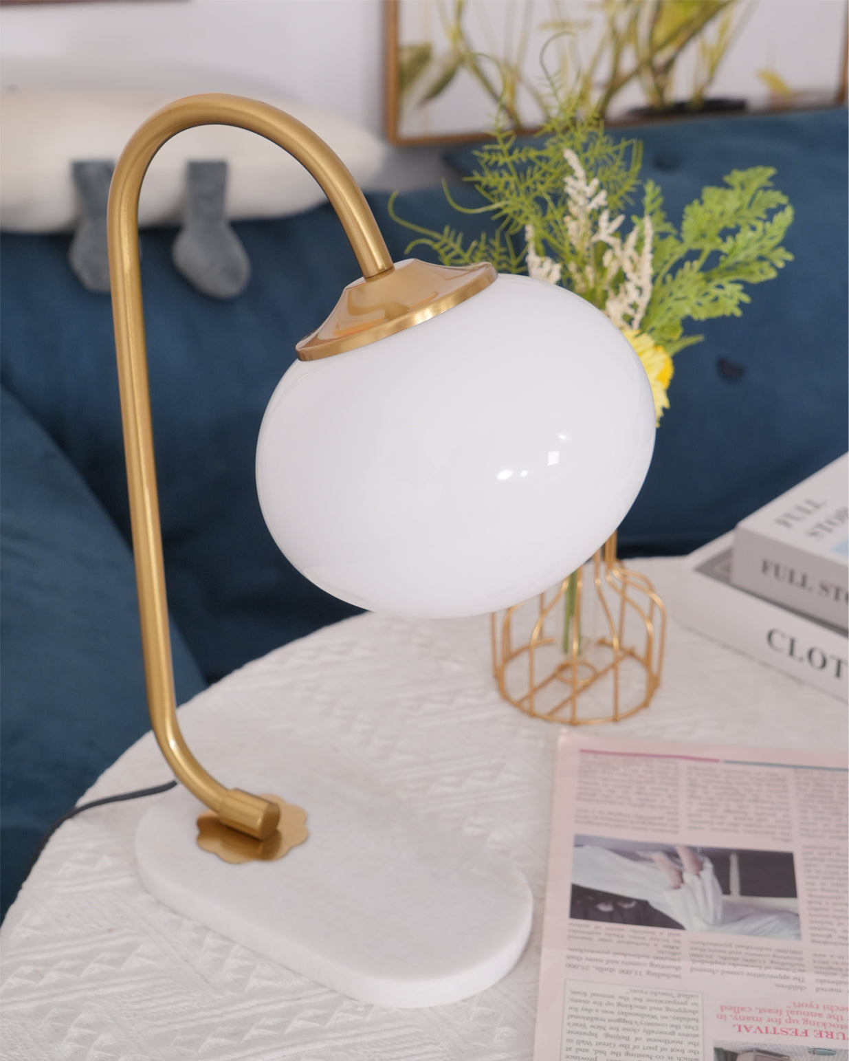 FluffyGlow - Fun Table Lamp with Sweet Marshmallow Vibes