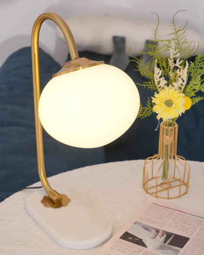 FluffyGlow - Fun Table Lamp with Sweet Marshmallow Vibes