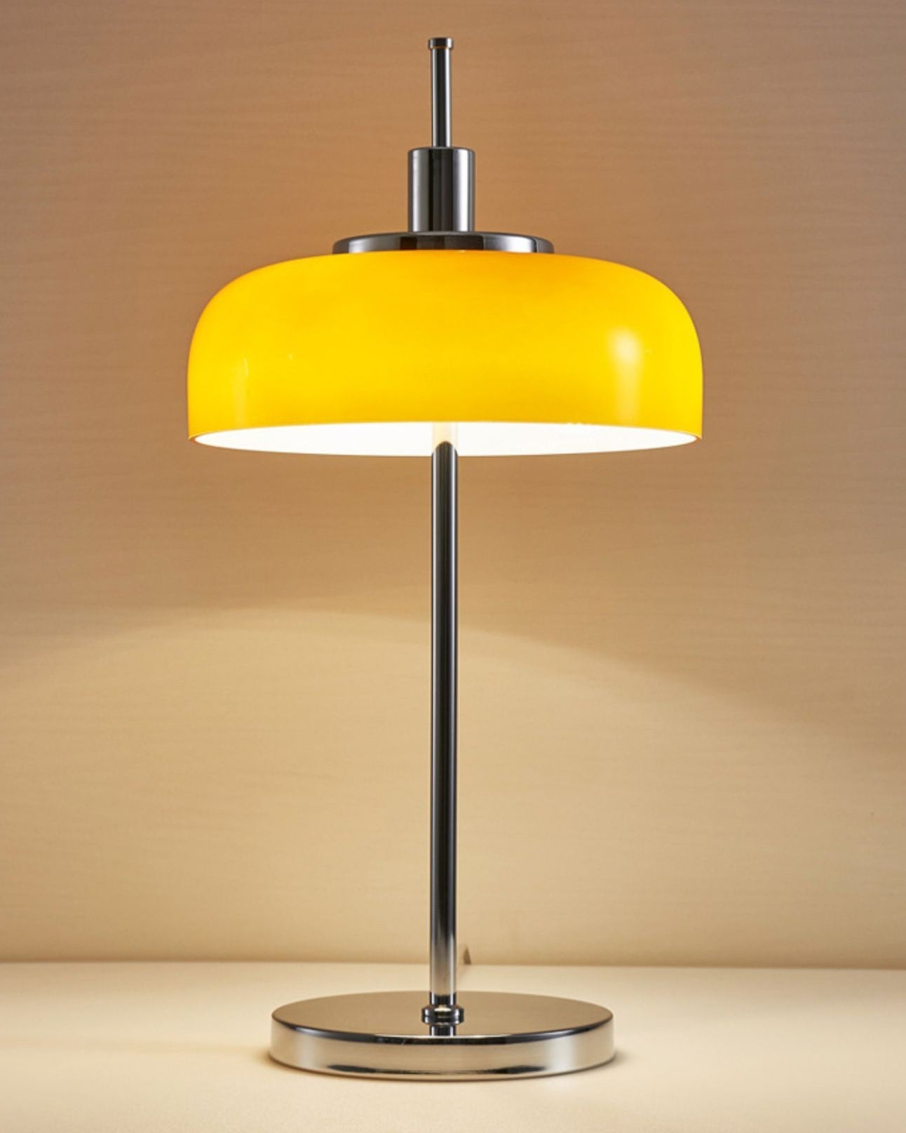 AuraBeam – Lampada da Scrivania LED Moderna con Vibes Retro
